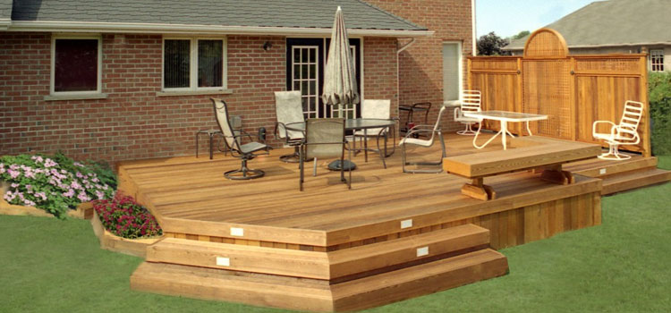 Cedar Composite Decking in La Canada Flintridge, CA