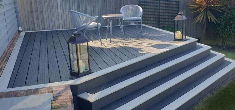 TREX Decking in La Canada Flintridge, CA